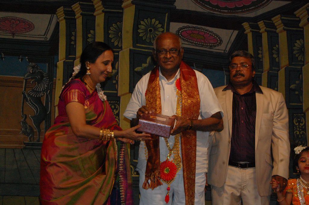 maanu at sruthilaya vidhyalaya 21st anniversary - pictures | Picture 132198